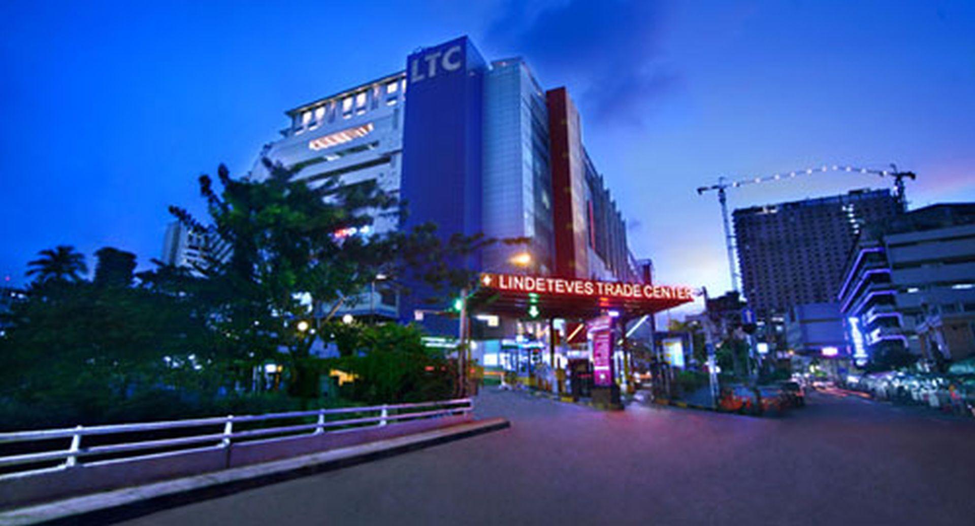 Favehotel Ltc Glodok Jakarta Buitenkant foto