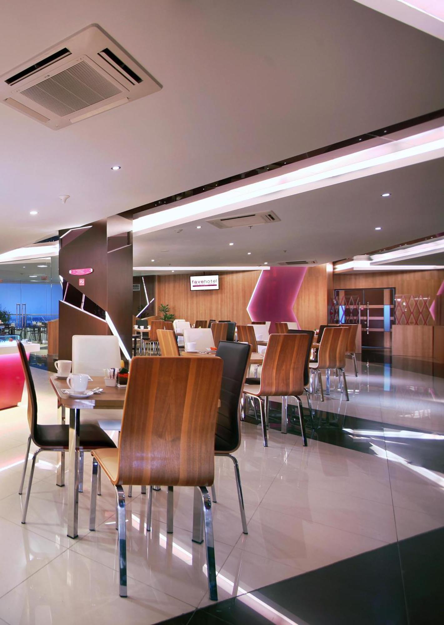 Favehotel Ltc Glodok Jakarta Buitenkant foto