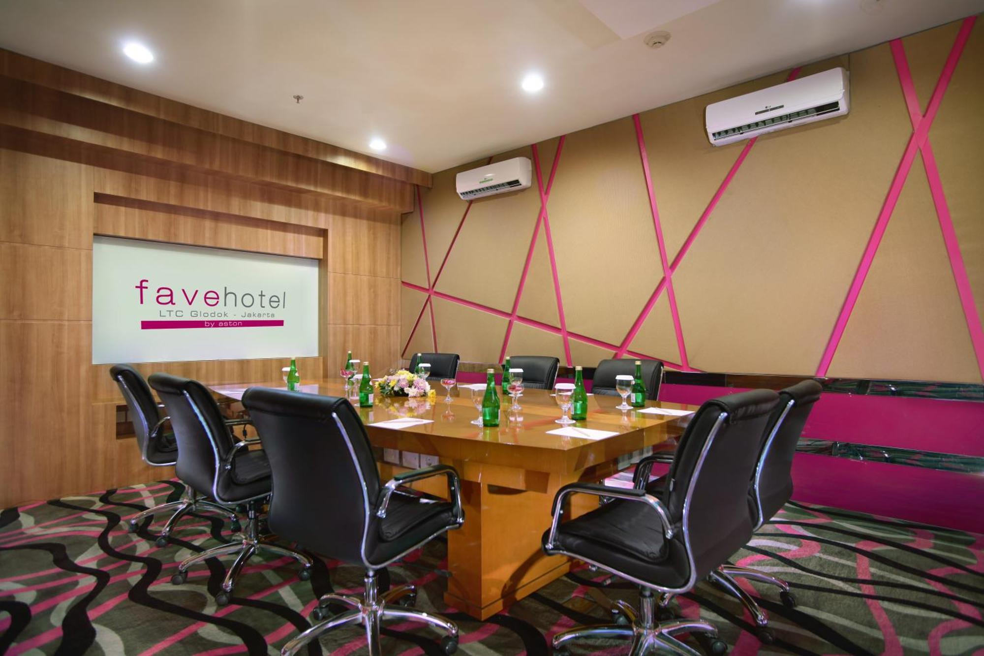 Favehotel Ltc Glodok Jakarta Buitenkant foto