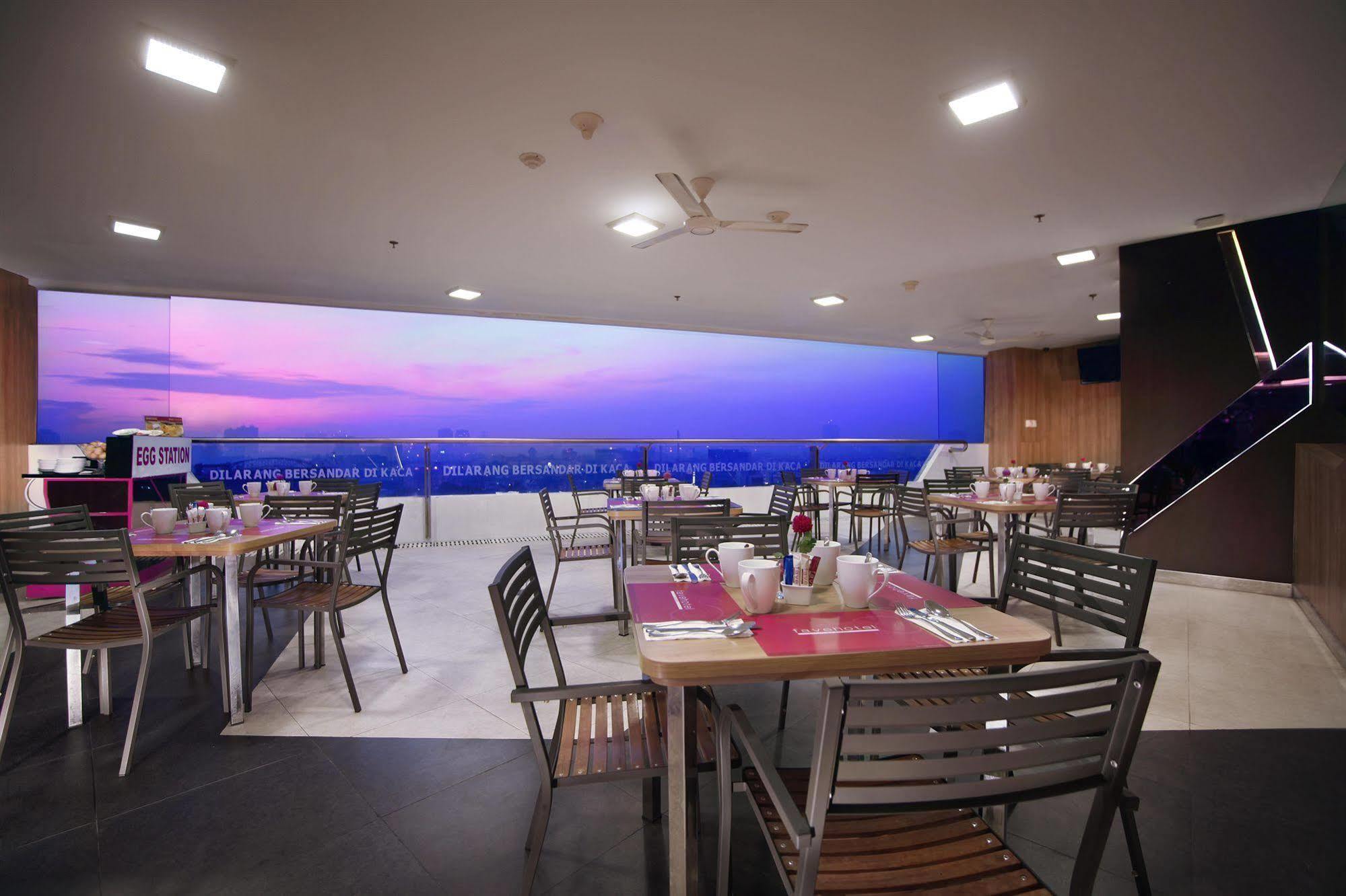Favehotel Ltc Glodok Jakarta Buitenkant foto